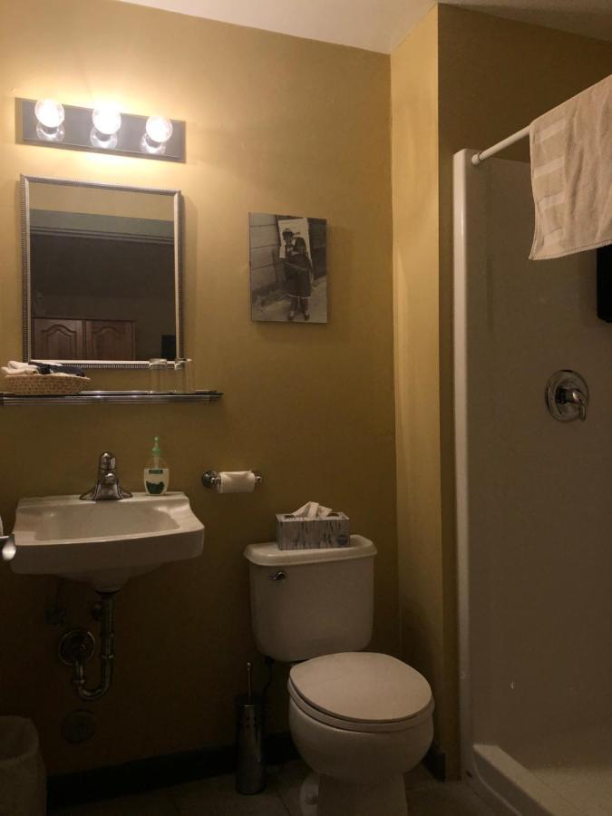 Crowsnest Vineyards Guesthouse Cawston Eksteriør billede