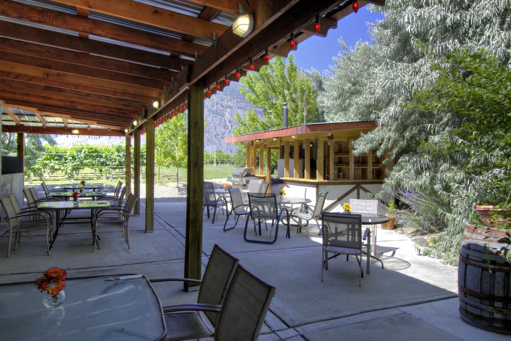 Crowsnest Vineyards Guesthouse Cawston Eksteriør billede