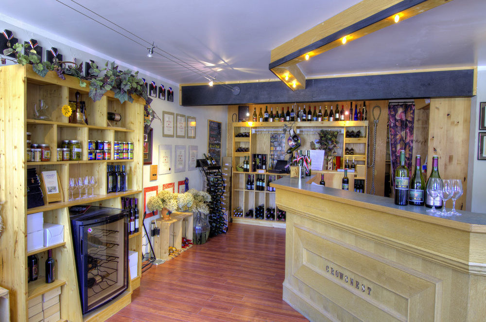 Crowsnest Vineyards Guesthouse Cawston Eksteriør billede